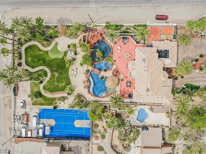 591b) Villa With Pickleball - Bb Court - Pool - Las Vegas, NV