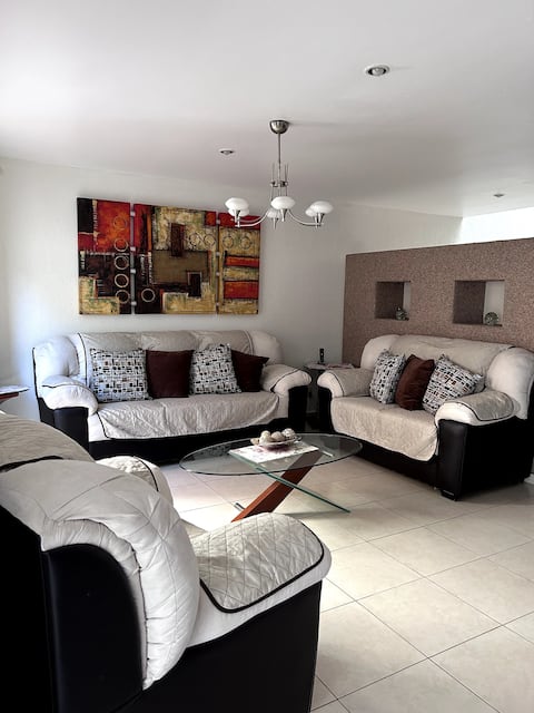 Popular Airbnb listing: Casa de la Fuentes in San Luis Potosí