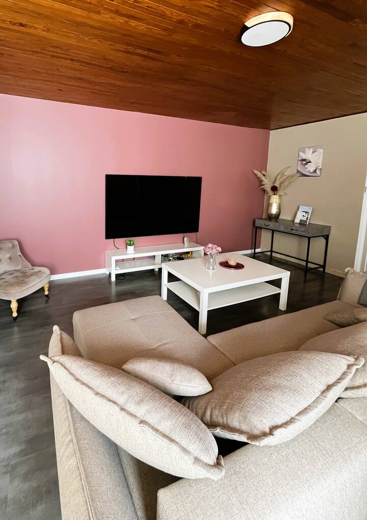 L'ainstant Cosy_ Charmante Maison Avec Cour Privée - Ambérieu-en-Bugey