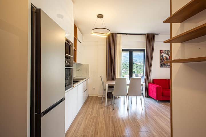 Ama's 1br Ap 4 | Parking, Kitchen & Balcony - Himarë