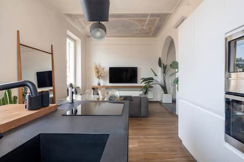 Luxury - Central - 10 minutes from the station