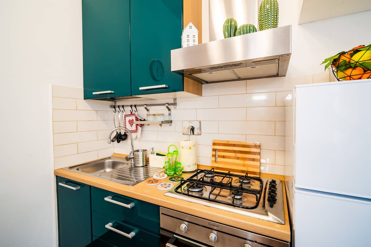 La Casina sull’Appia – Metro Furio Camillo — Angolo cottura 3 | Roma
