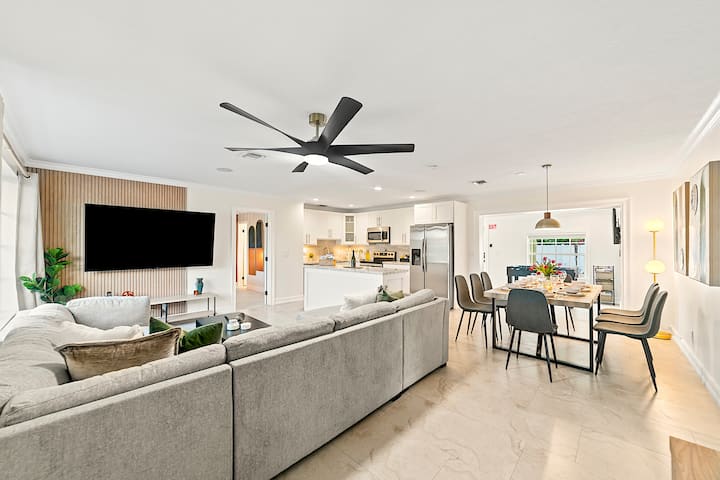 Home With Heatedpool & Game Room|near Beach - Plantation, FL