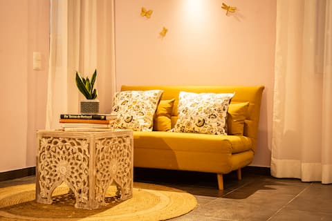 Airbnb em destaque: Charming Studio in the middle of nature w/ Swimming Pool em São João Das Lampas