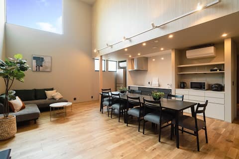 New construction/private sauna/24 hour stay/entire building rental/5-minute walk to shopping street/
