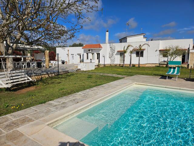 Villa Italia with Pool – Specchia Salento Puglia gallery image 3