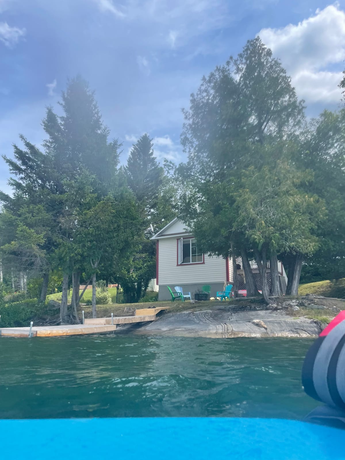Tiny Cabin — Lakefront on Blue Sea
