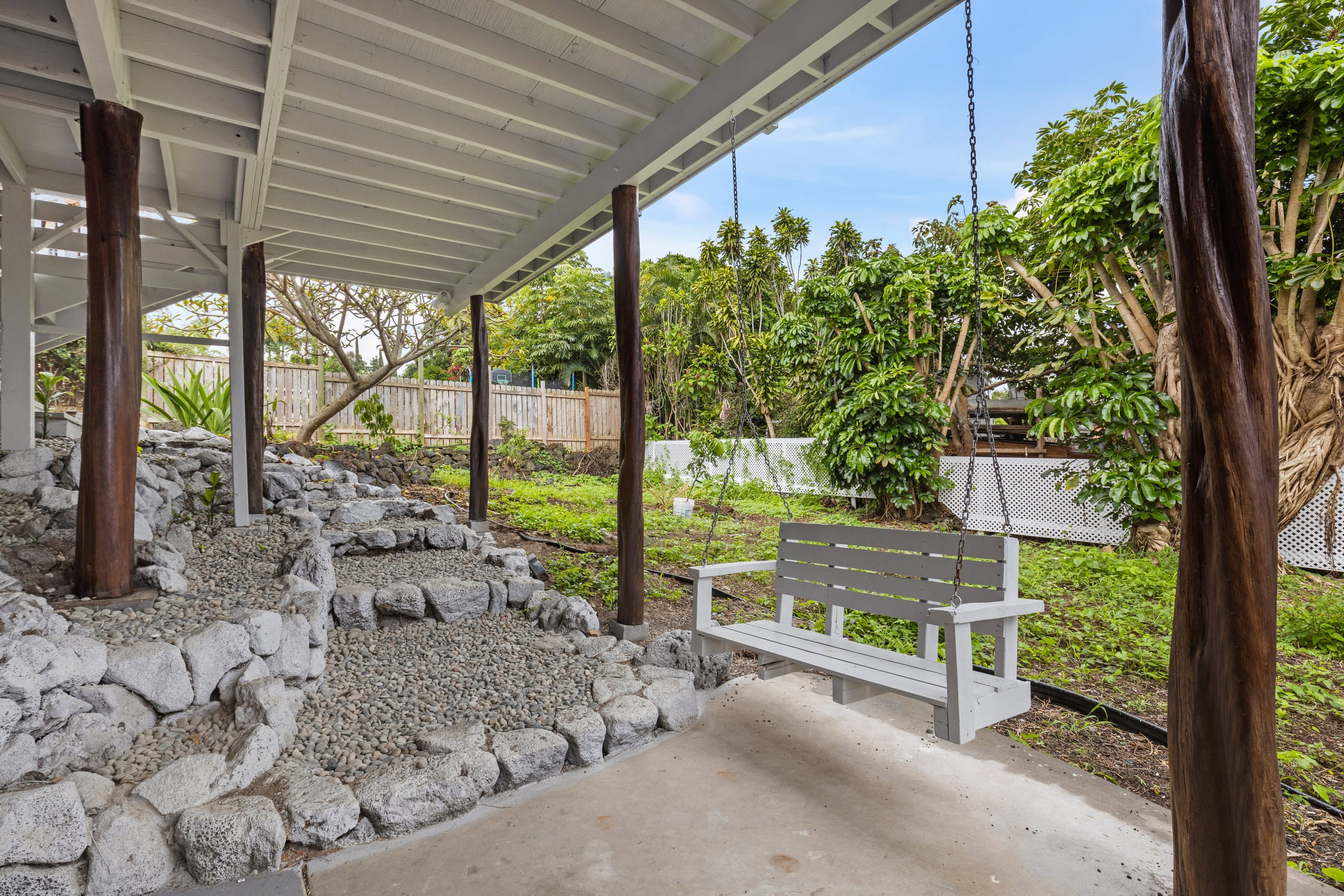 Studio + 2 Bonus Rooms + Patio + AC, Near Airport - Photo 25