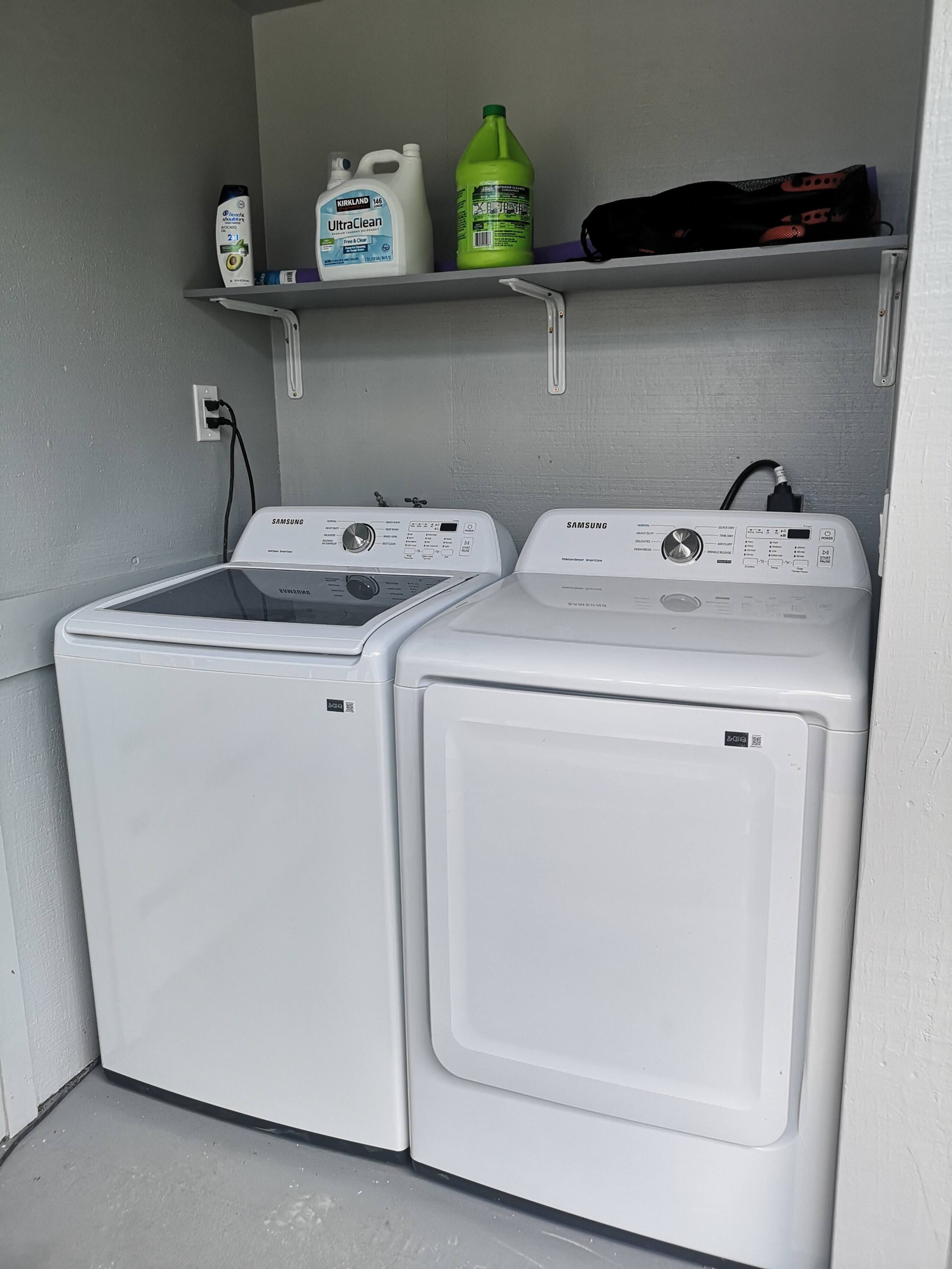 Studio + 2 Bonus Rooms + Patio + AC, Near Airport - Photo 27