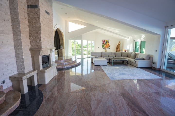 მისაღები ოთახი