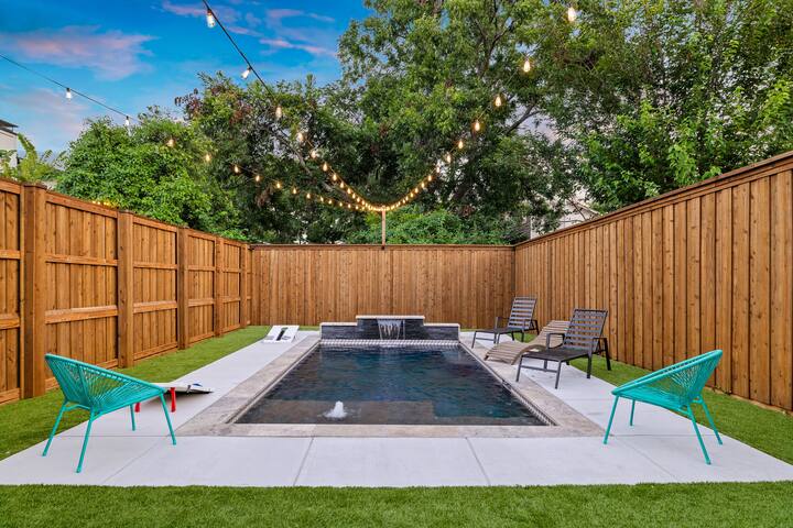 Heated Pool + Massive Backyard + Downtown Dallas! gallery image 2