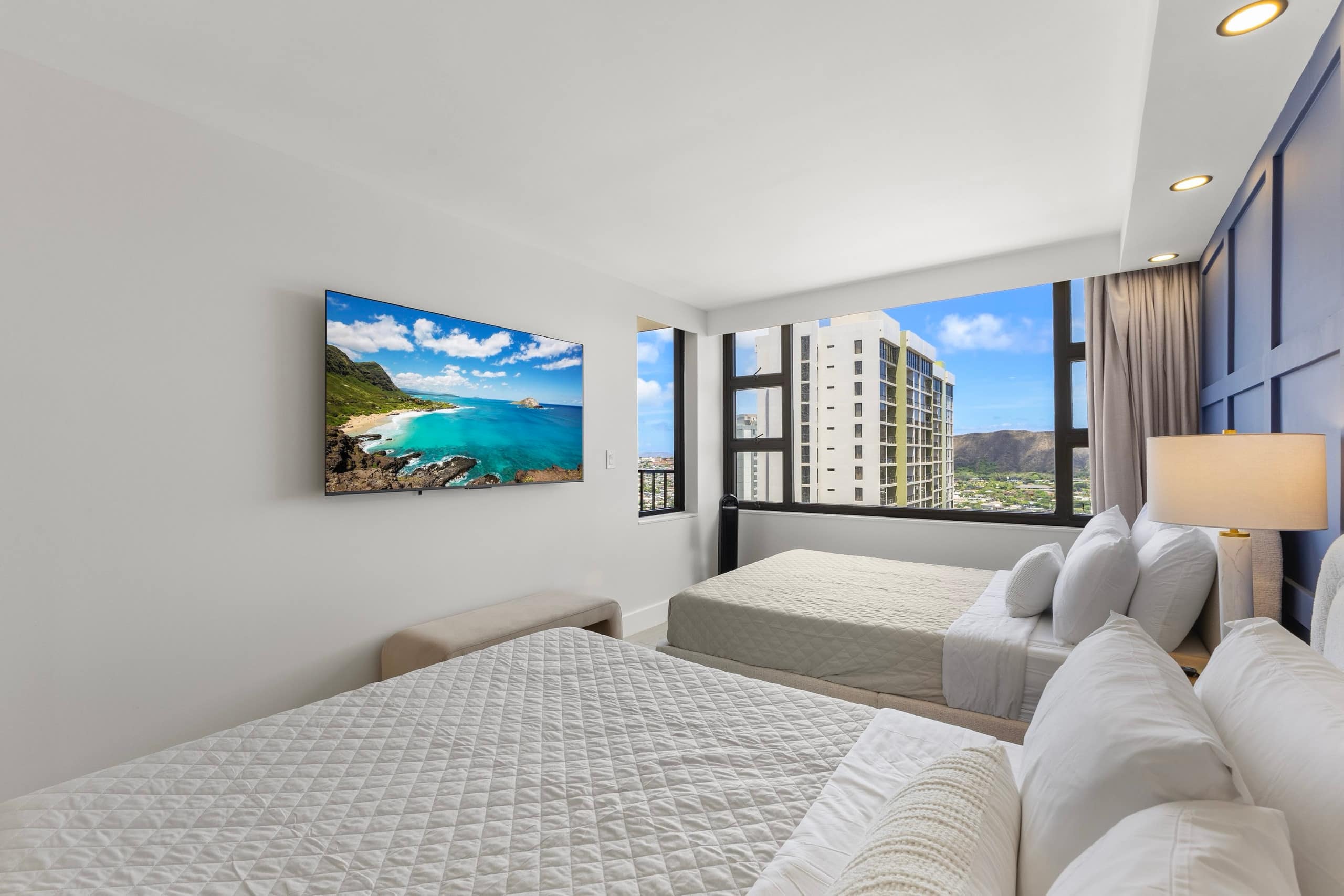 33FL-DiamondHD & Ocean View-Upscale-1BR w/Parking - Image 30