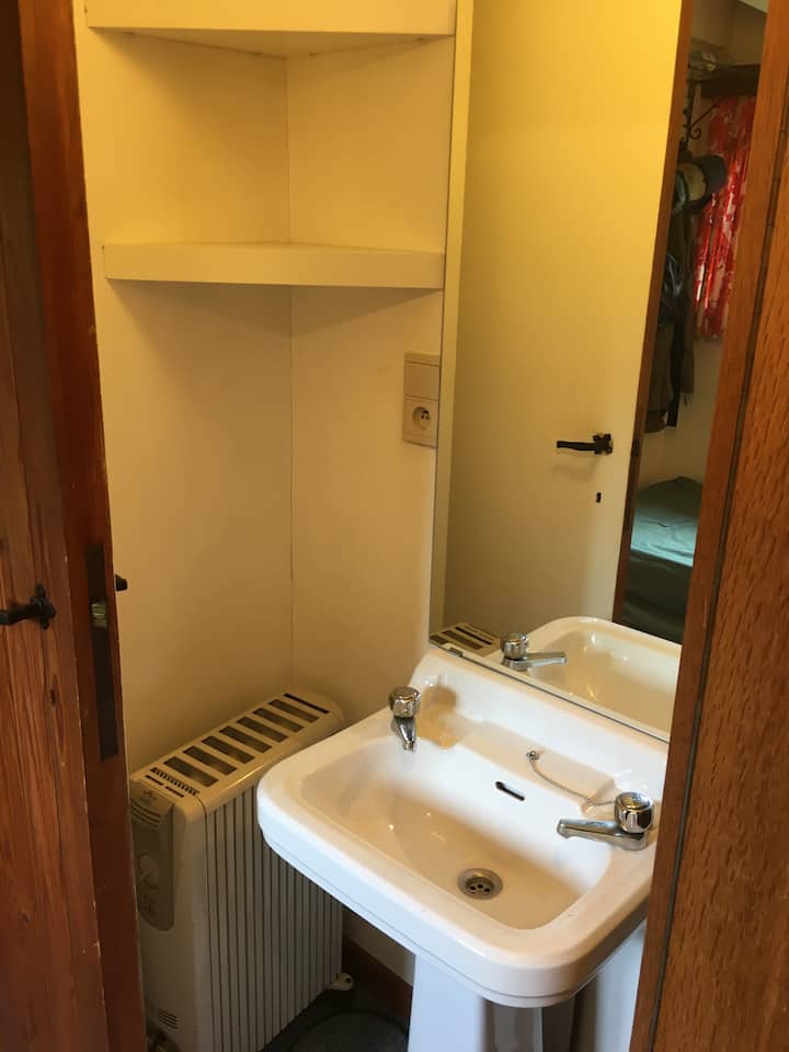 غرفة النوم 1