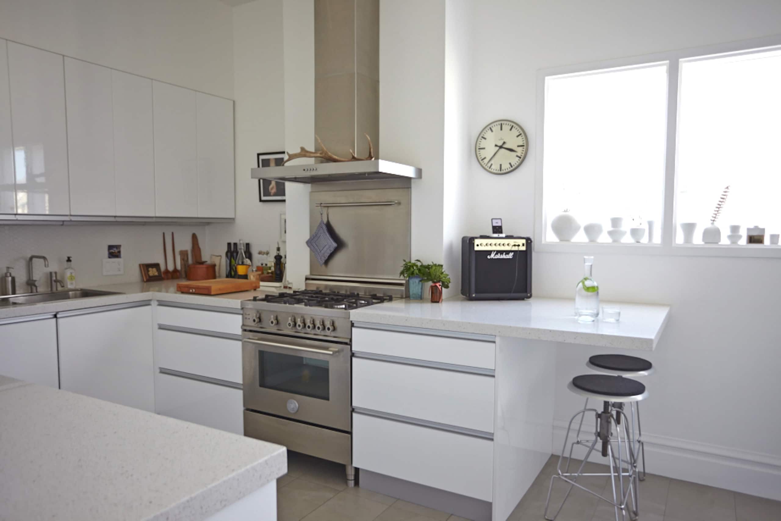 Condo in San Francisco · ★4.97 · 3 bedrooms · 3 beds · 2 baths - Image 8
