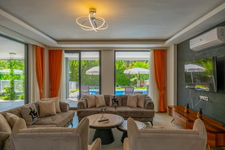 Fethiye Hisarönü Nün Tam Kalbinde 5+1 Lüx Villamız - 페티예