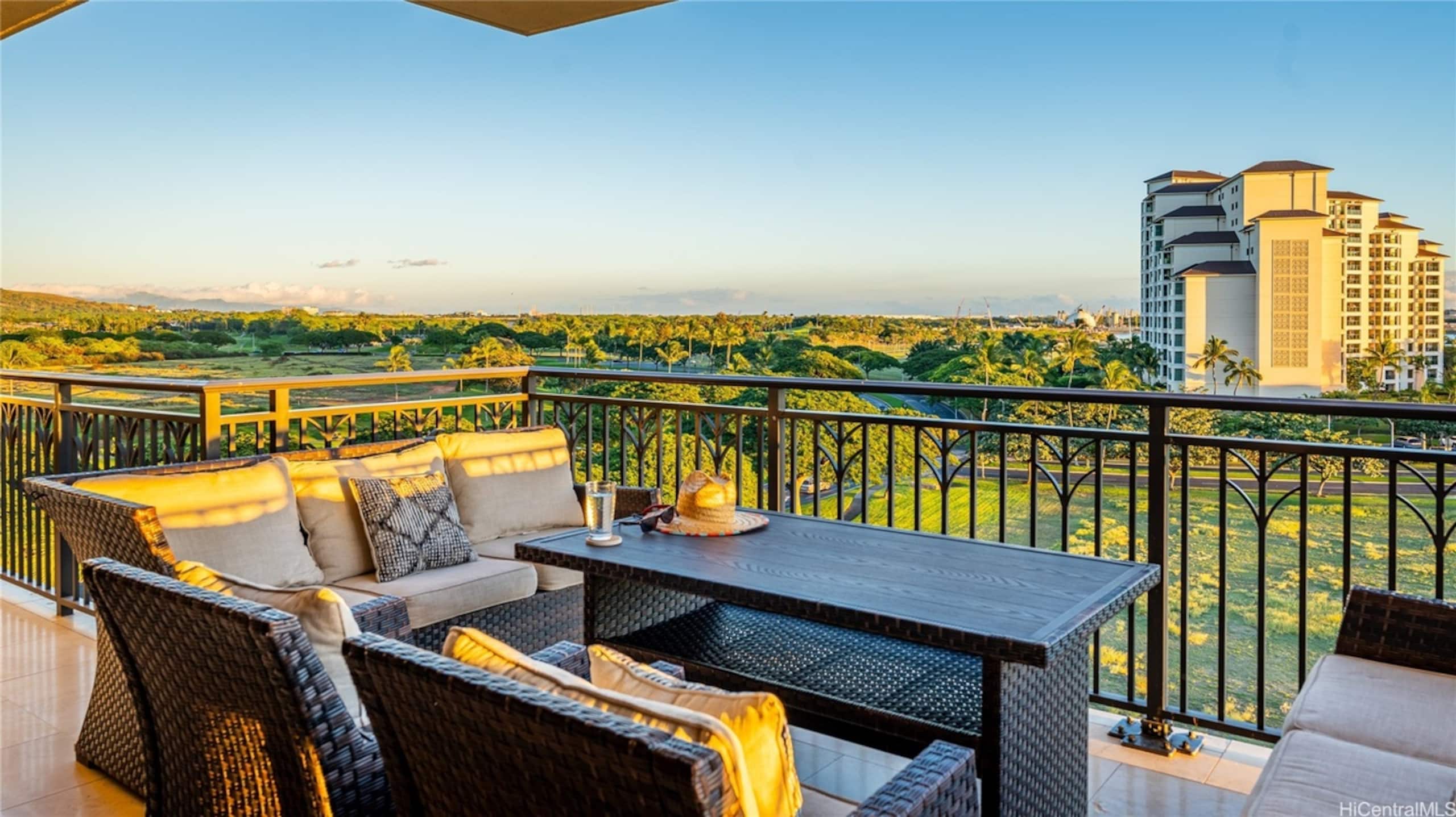 Condo in Kapolei · ★5.0 · 2 bedrooms · 3 beds · 2 private baths - Image 17