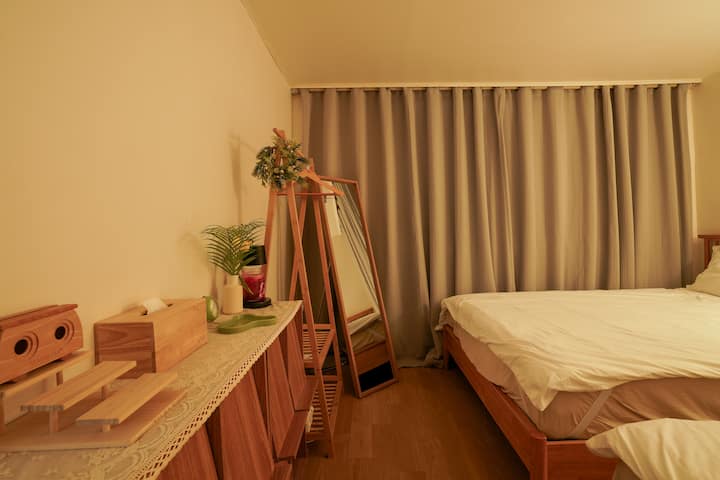 קולבים ומראות אחרים