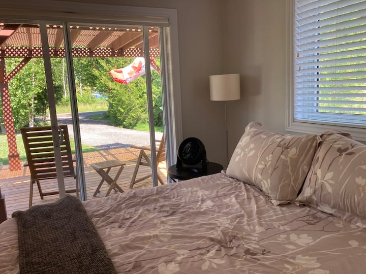 Prineste všetku potrebnú posteľnú bielizeň. 