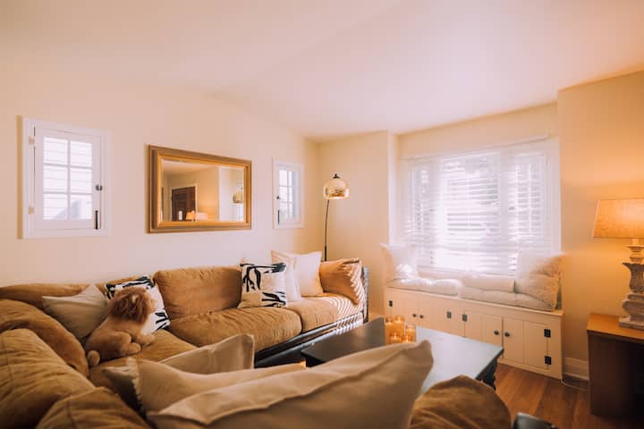 5br La Garden Villa W/ Dining, Nearby Beaches - Los Angeles, CA
