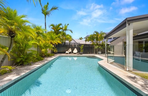 Pool Paradise in Mermaid Waters