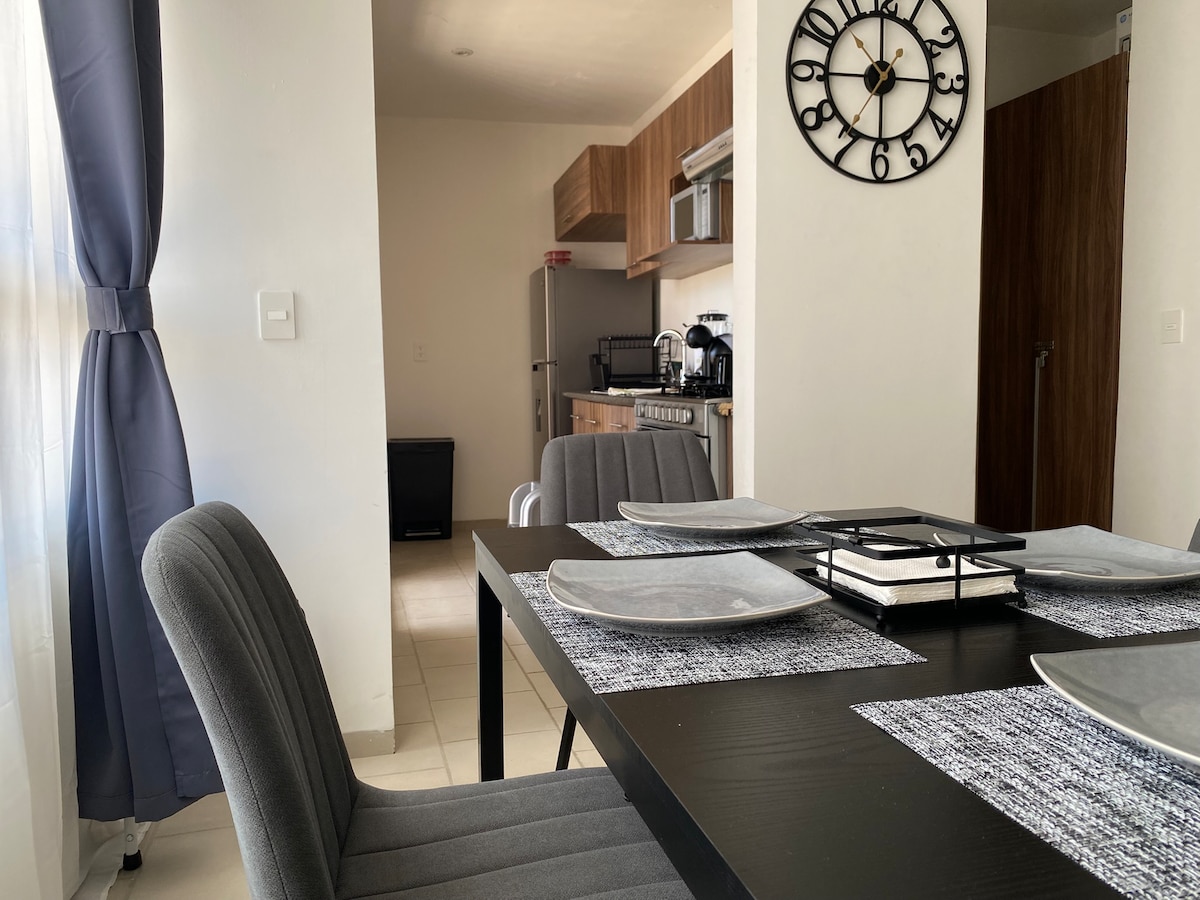 Popular Airbnb listing: San Isidro Juriquilla Apartment - 24/7 Surveillance in Juriquilla
