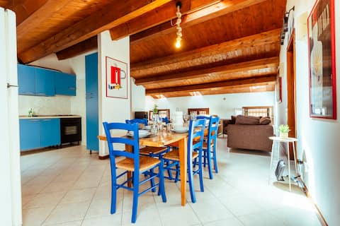 Elegant Attic – Rovigo Center – 6 people