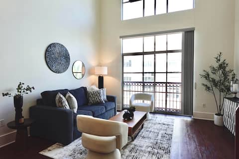 Successful Airbnb property: Stylish Santana Row Loft in Winchester North