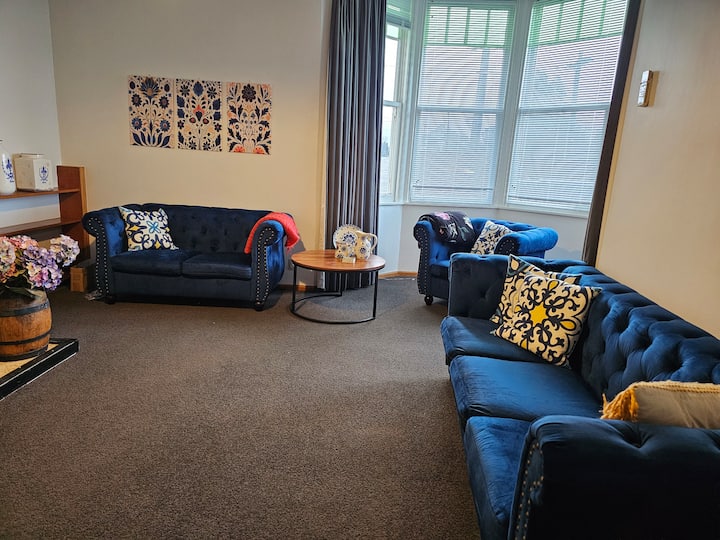 Turret House- 2 Bedroom Villa - Featherston