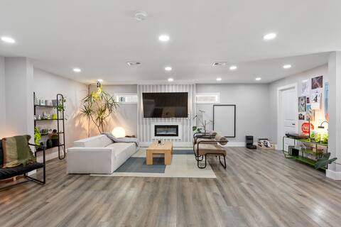 Top performing Airbnb: Cozy Home | Prime Location | Stylish Amenities in Gresham Park