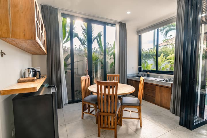Luxury 1br Villa W/private Pool- 24/7 Staff - Jimbaran
