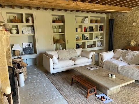 Top Airbnb: New: Rent renovated 18th house. 4 bedrooms in Bernières Sur Mer