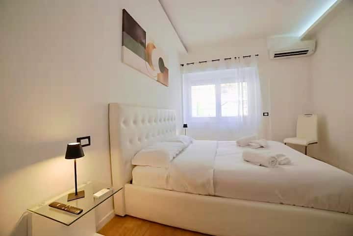 Kitanda kizuri kinasubiri.

Kitanda kizuri kinakusubiri.

Un lit starehe vous attend