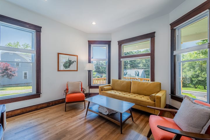 The White Haus — interior