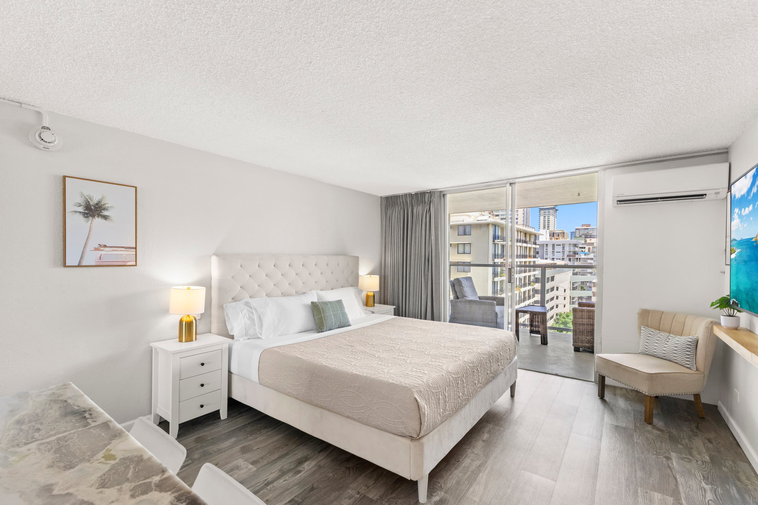 9FL-Modern Walkable Waikiki King Studio - Image 21