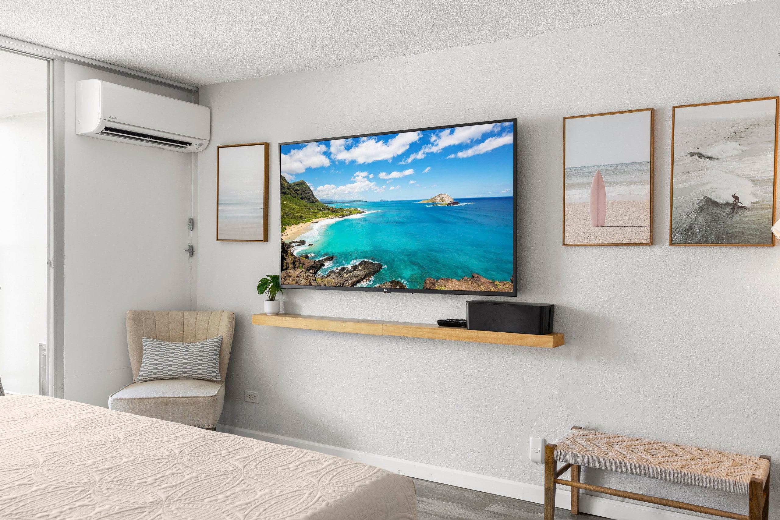9FL-Modern Walkable Waikiki King Studio - Image 25