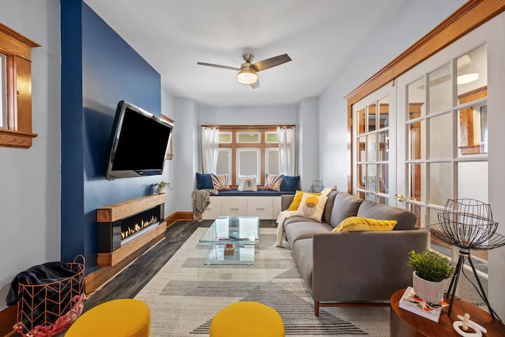 4BR home – Patio, BBQ & Parking in St Clair West