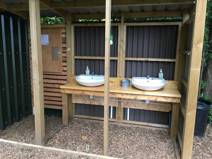 Fun, Simple, No Frills Tent ! - Bexhill-on-Sea