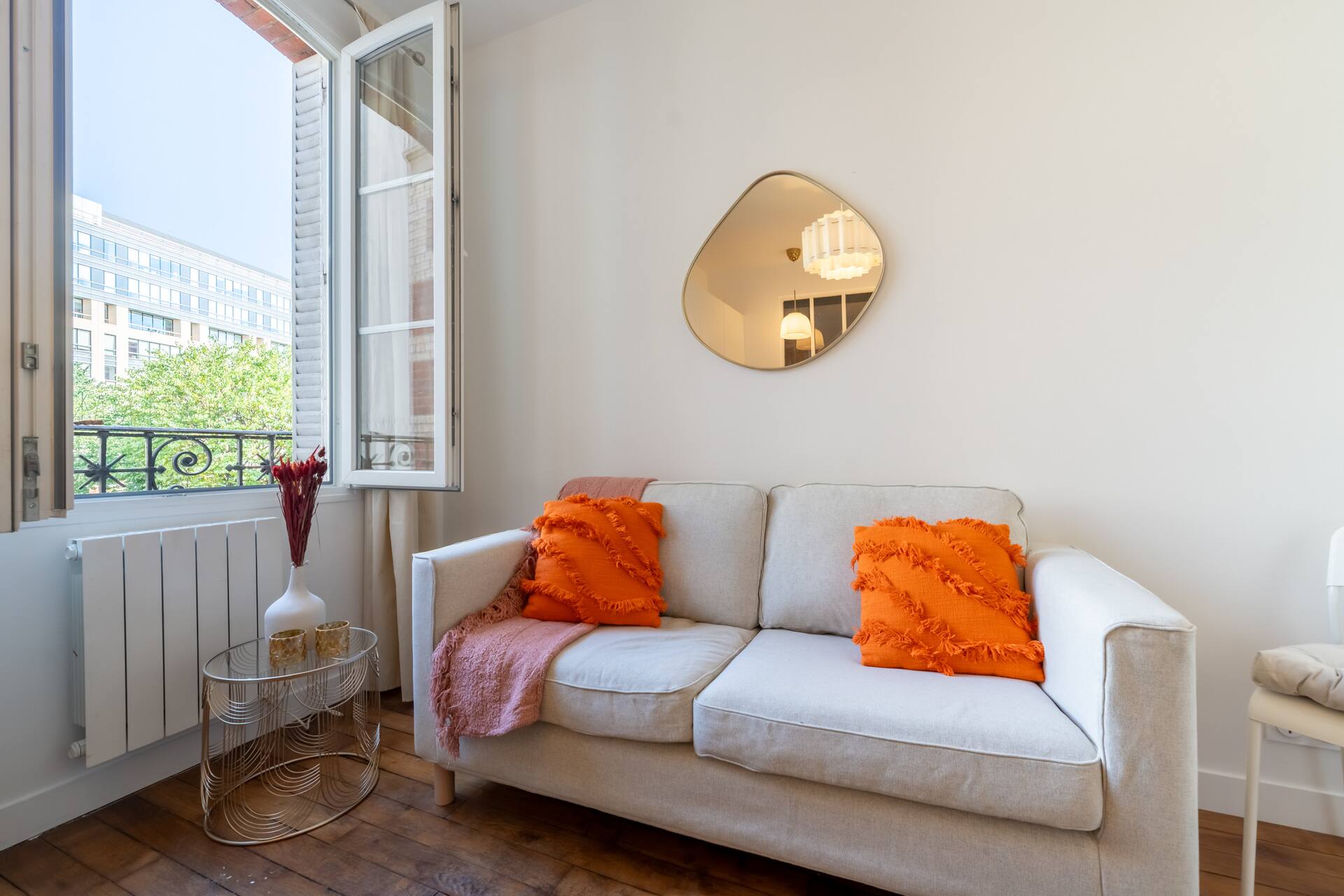Chic haven in Neuilly, near Paris