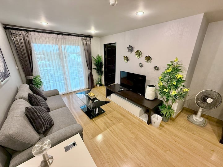 Bright Room @Nimman (High Floor, Wide Balcony 7) - 치앙마이