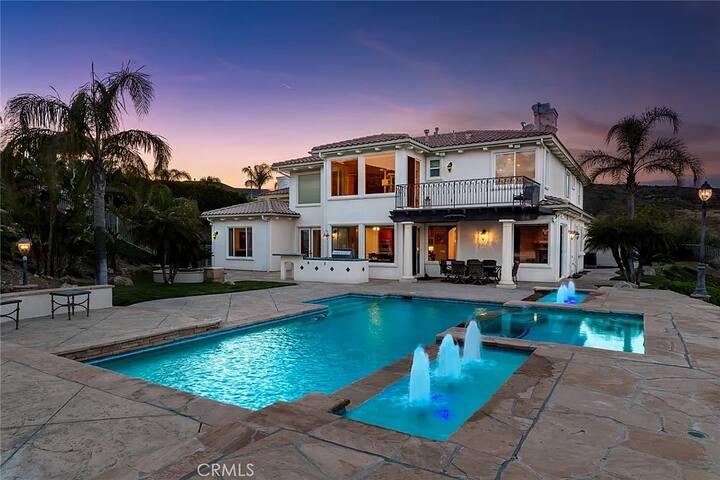 NEW – Private Panoramic Views Prime Location EV gallery image 3