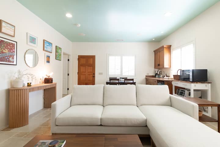5 Acre Montecito Orchard Guesthouse + Ocean View - Santa Barbara