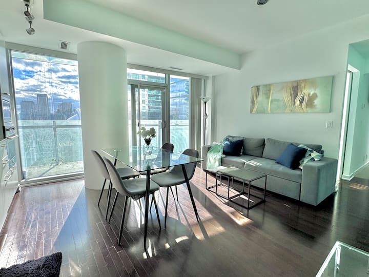 Fifa Location|2br 2bath|free Parking|dt Toronto - Toronto
