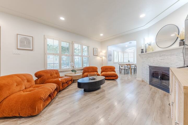 One-Story Home | Walk-In Shower |4Bedroom gallery image 4