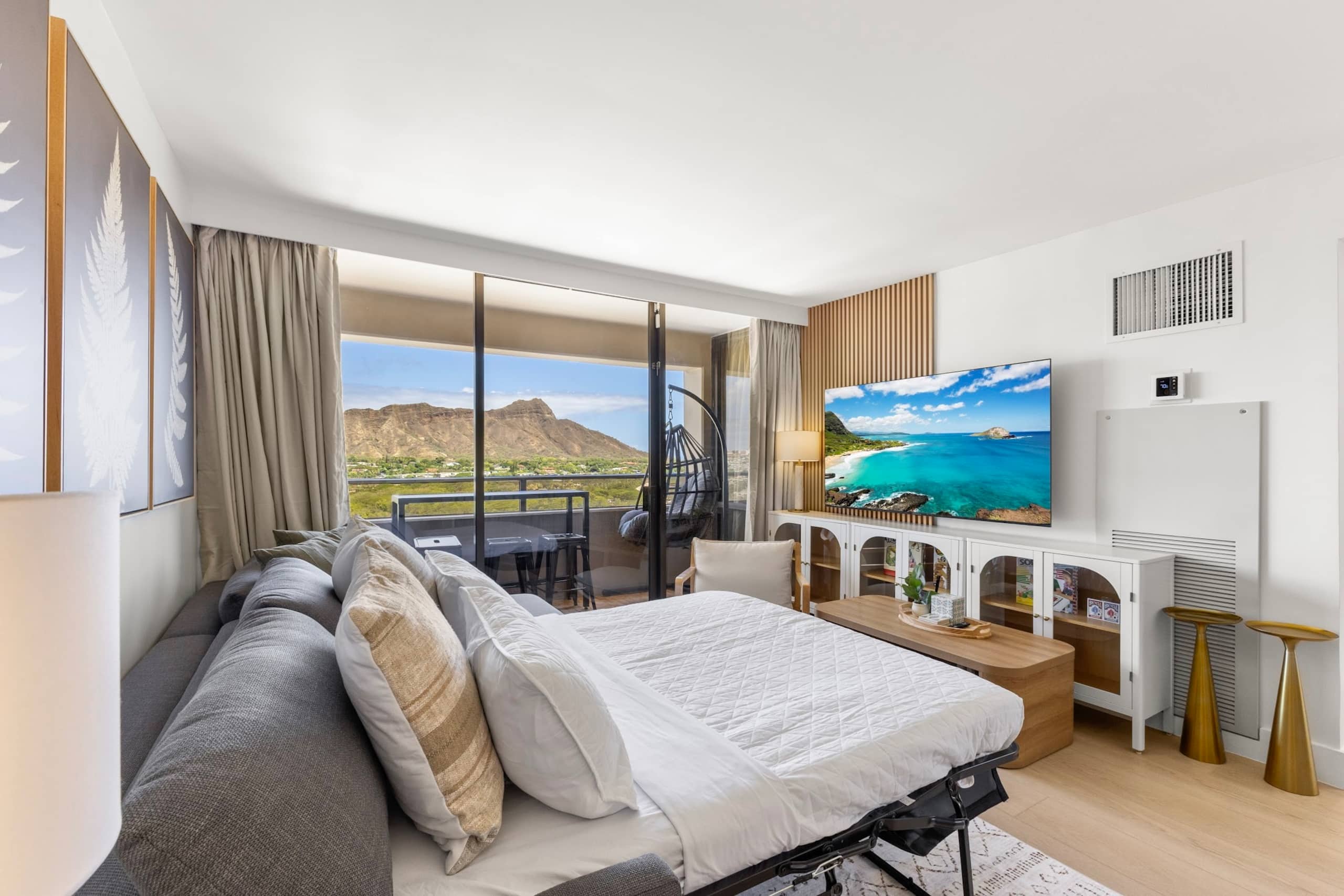 17F-Grand Diamond Head View-2BR-Waikiki w/Parking! - Image 11