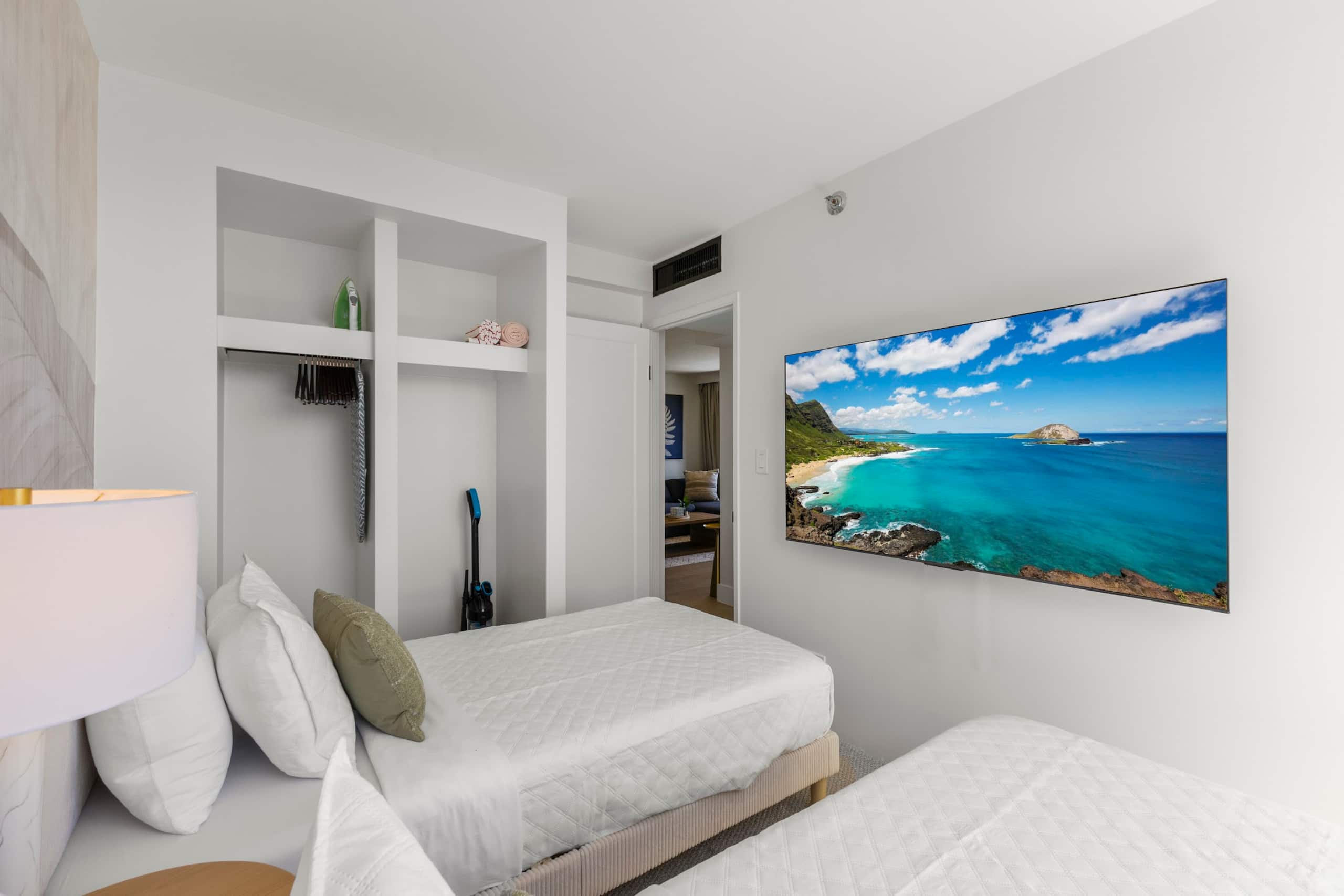 17F-Grand Diamond Head View-2BR-Waikiki w/Parking! - Image 39