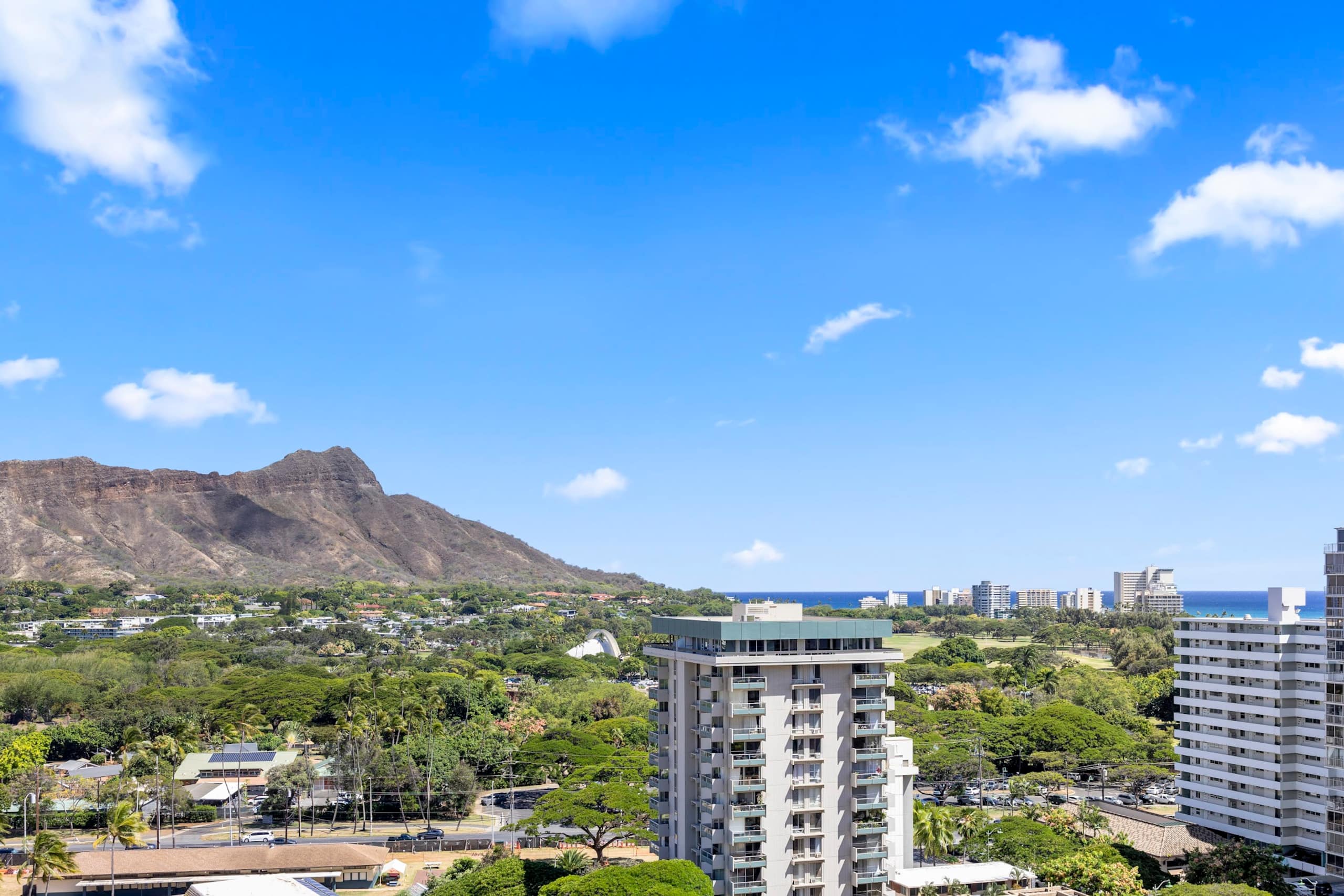 17F-Grand Diamond Head View-2BR-Waikiki w/Parking! - Image 55