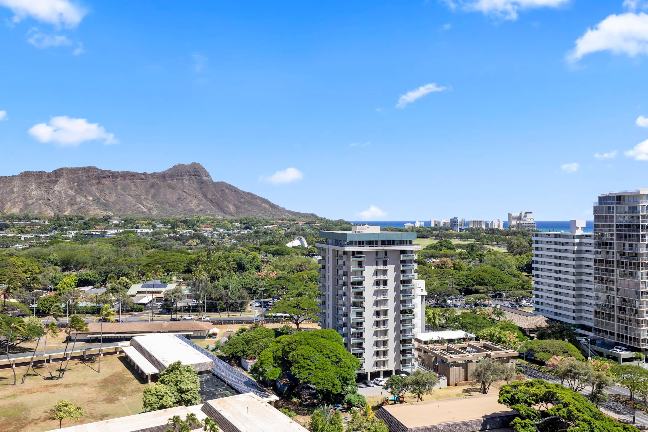 17F-Grand Diamond Head View-2BR-Waikiki w/Parking! - Image 56