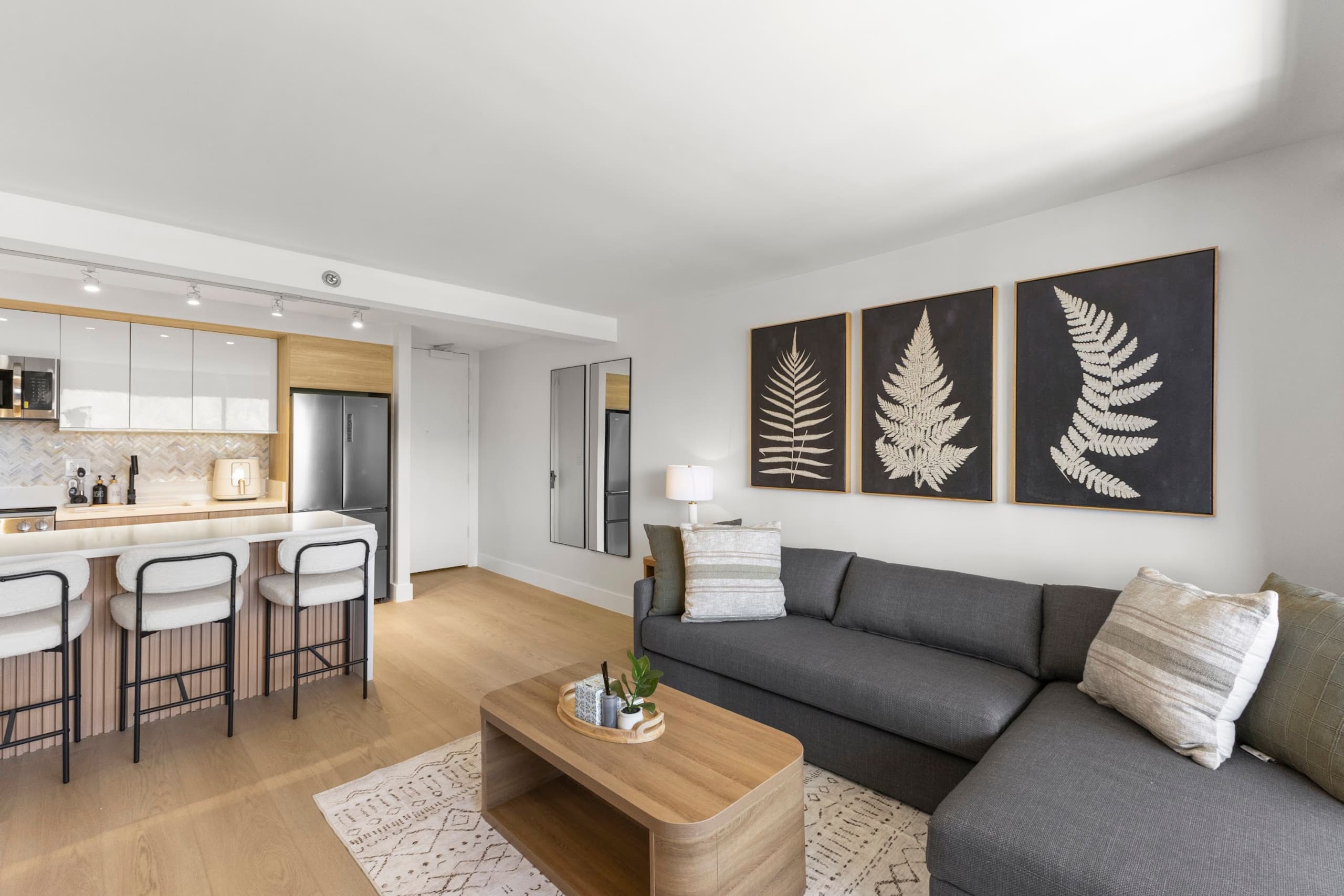 17F-Grand Diamond Head View-2BR-Waikiki w/Parking! - Image 47