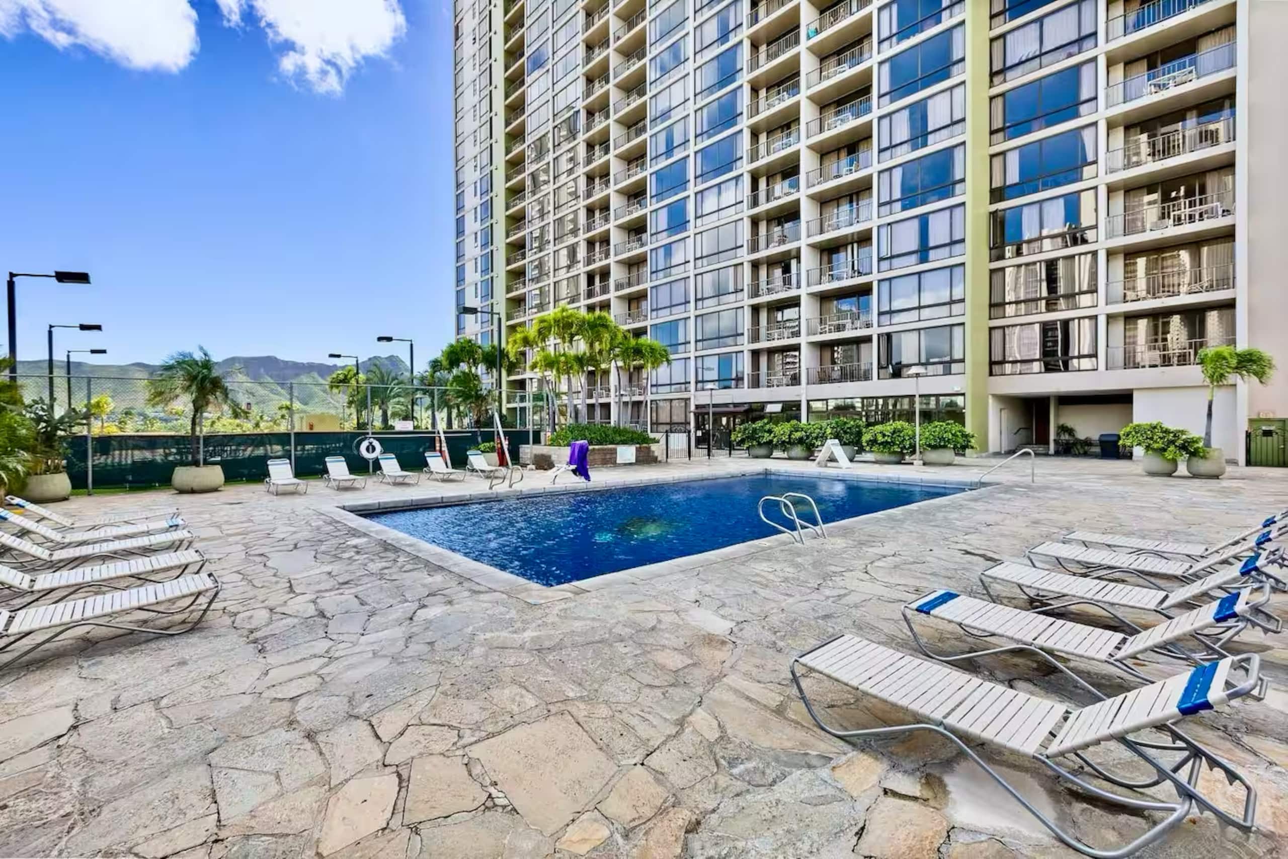 17F-Grand Diamond Head View-2BR-Waikiki w/Parking! - Image 69