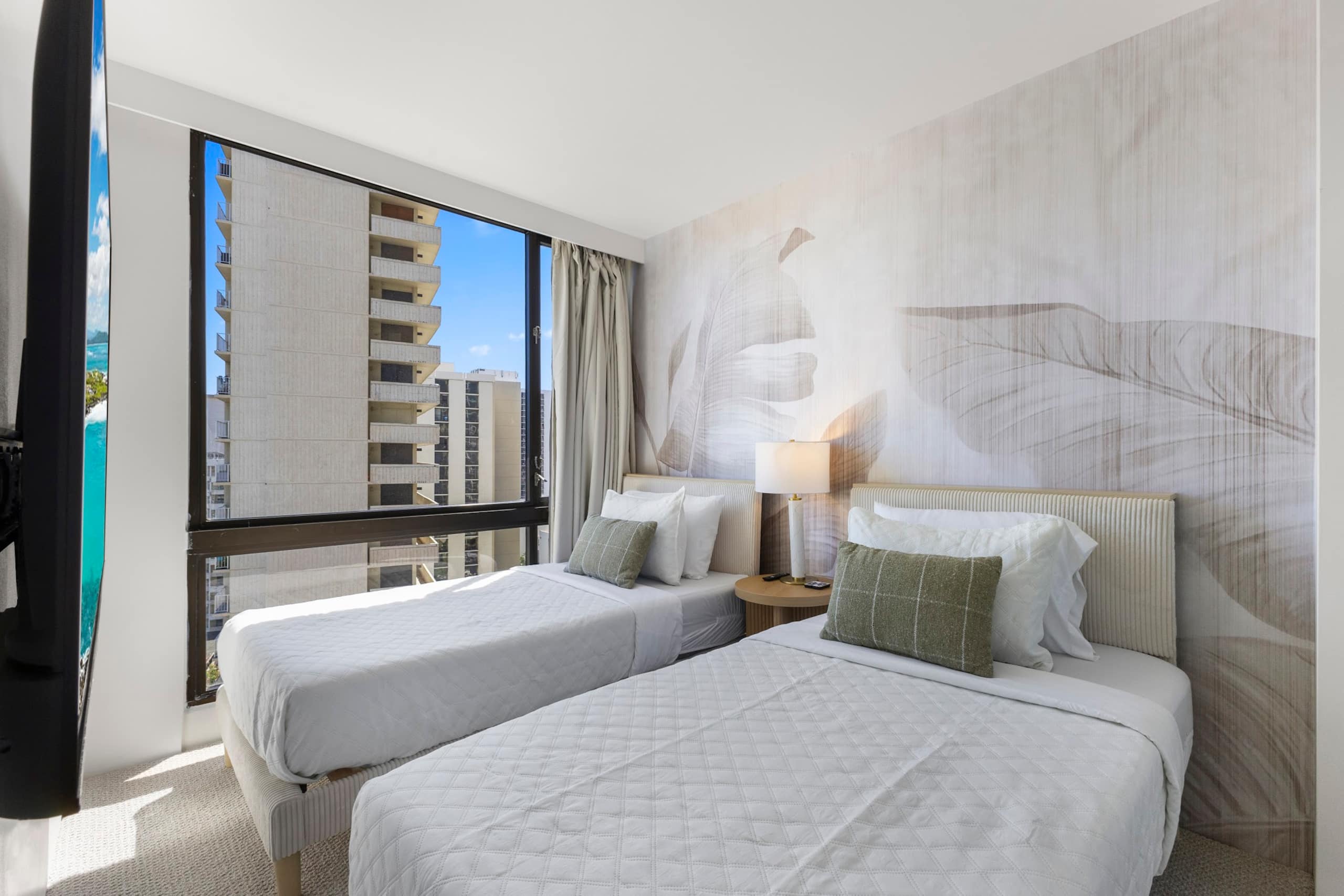 17F-Grand Diamond Head View-2BR-Waikiki w/Parking! - Image 35